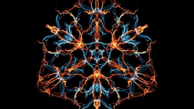 ***拍大尺度片子时摄影师不会看光吗?